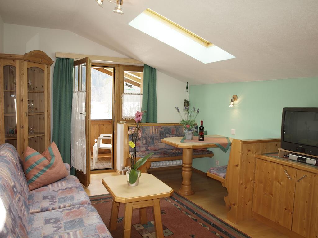 Apartament Urblhof Leutasch Pokój zdjęcie